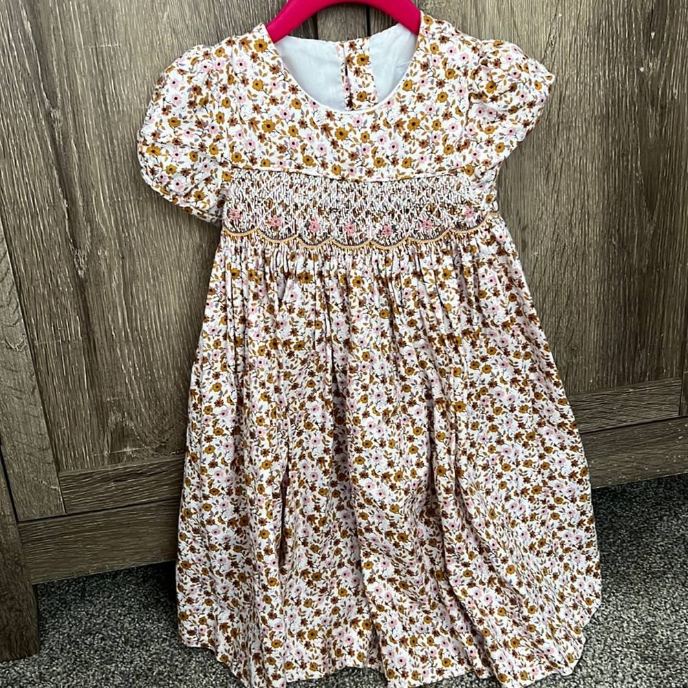 Little girls smocked dress